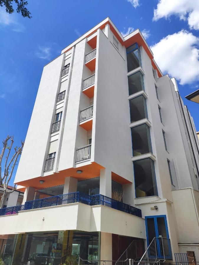 Hotel Senior Cattolica Buitenkant foto