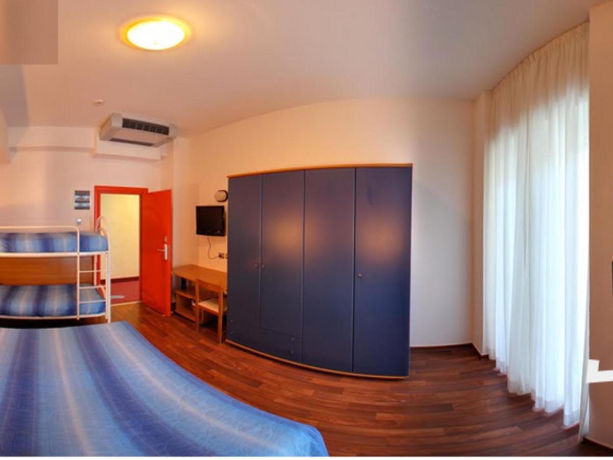 Hotel Senior Cattolica Buitenkant foto